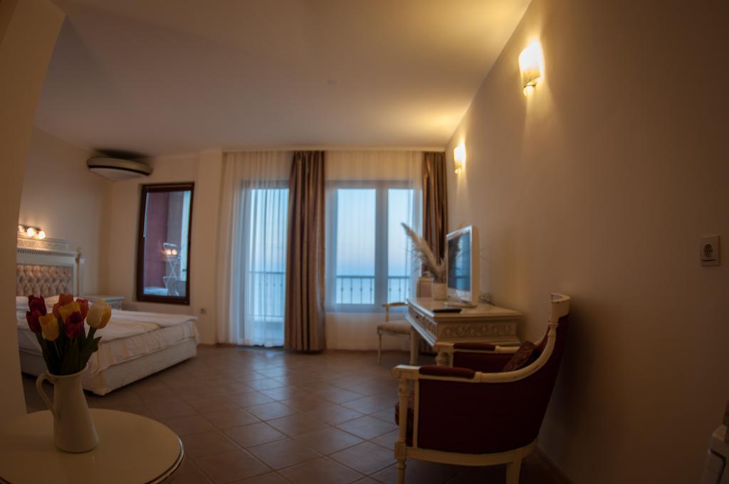 Rocamar Beach Resort Tsarevo Room photo