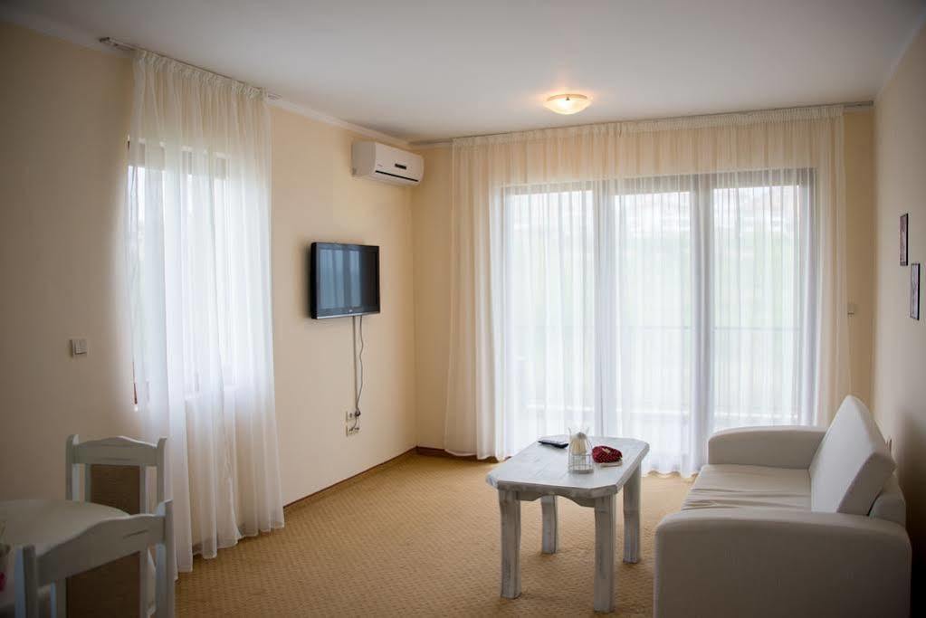 Rocamar Beach Resort Tsarevo Exterior photo